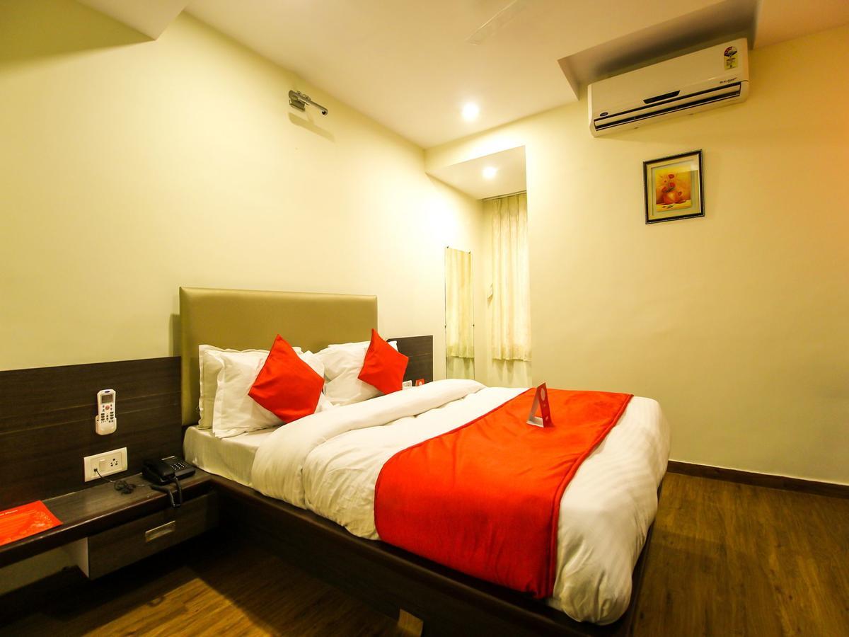 New Rajdhani Hotel Vadodara Zewnętrze zdjęcie