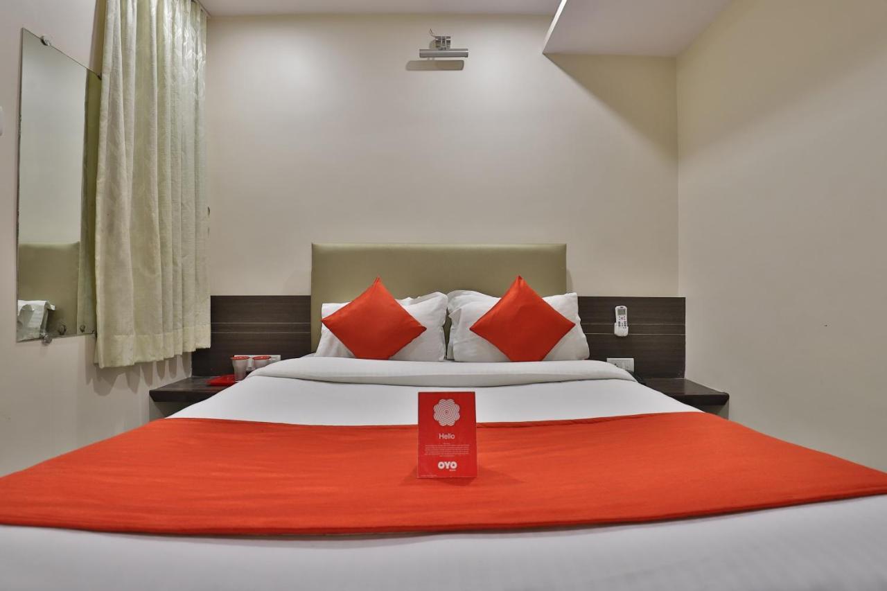 New Rajdhani Hotel Vadodara Zewnętrze zdjęcie